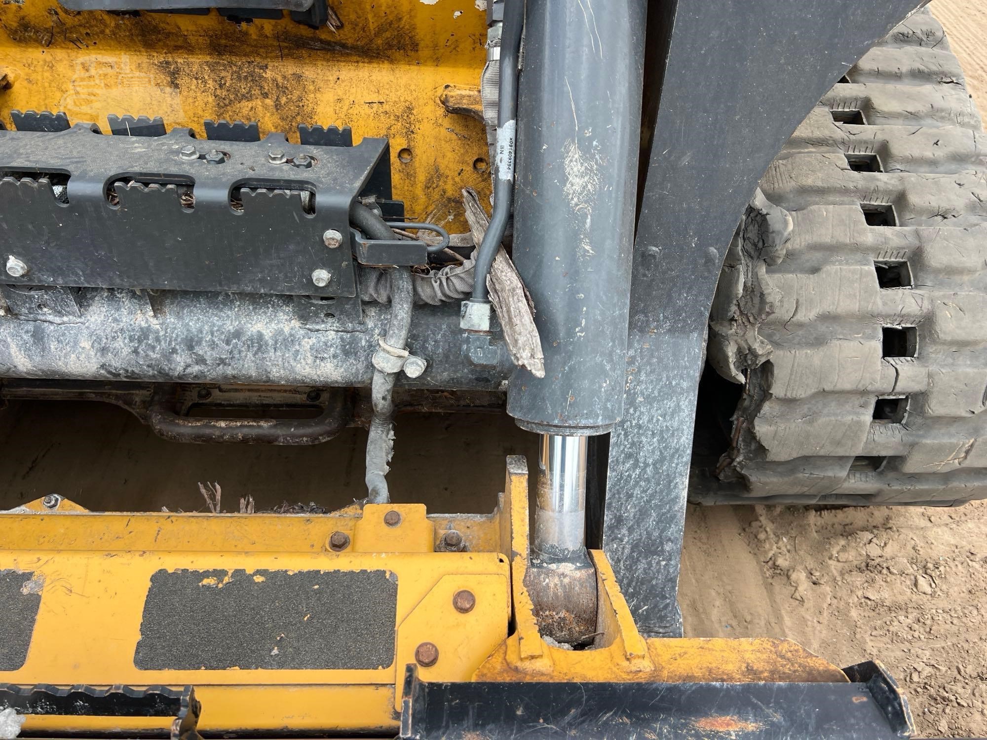 2022 John Deere 333G