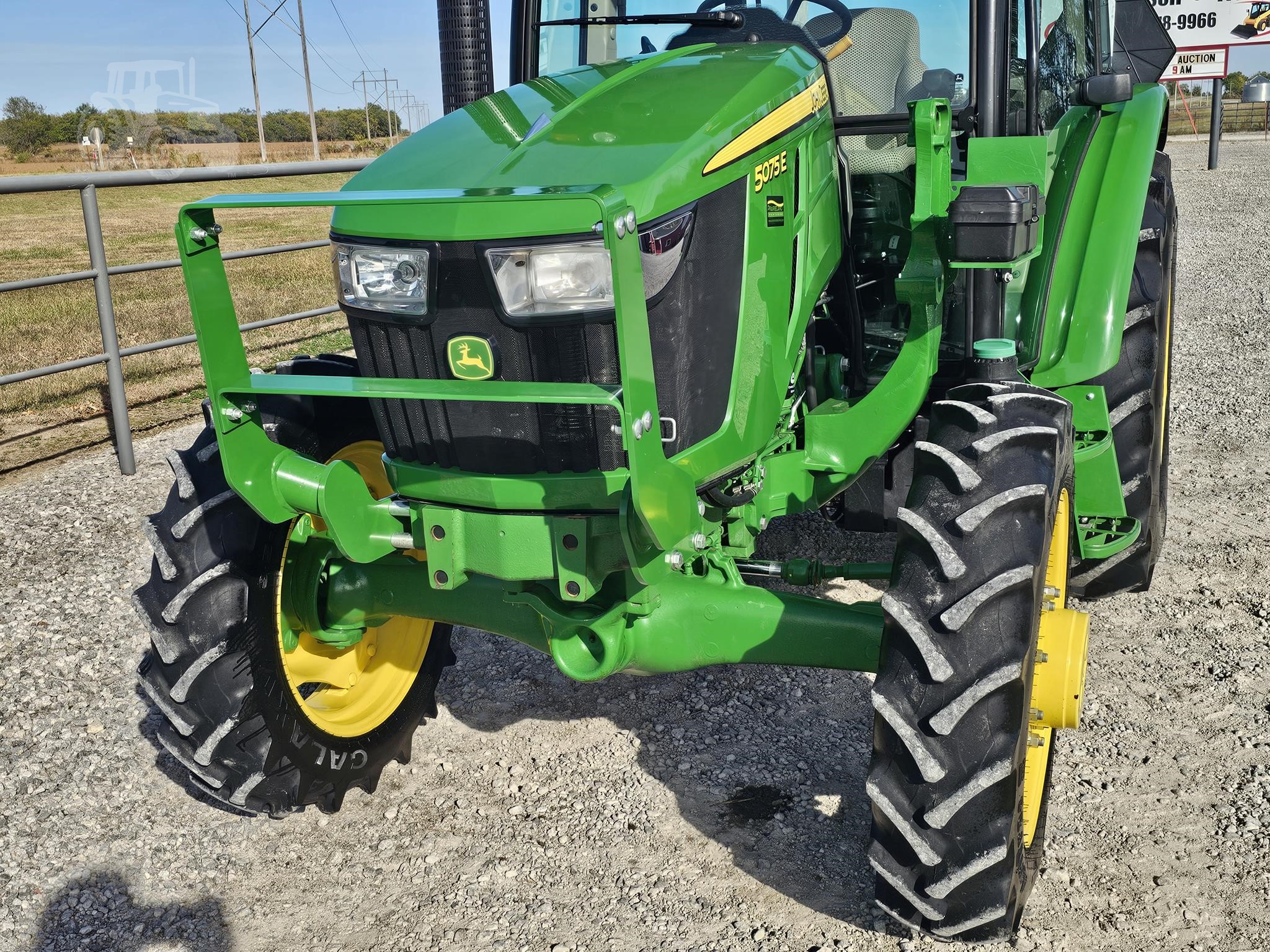 2021 John Deere 5075E