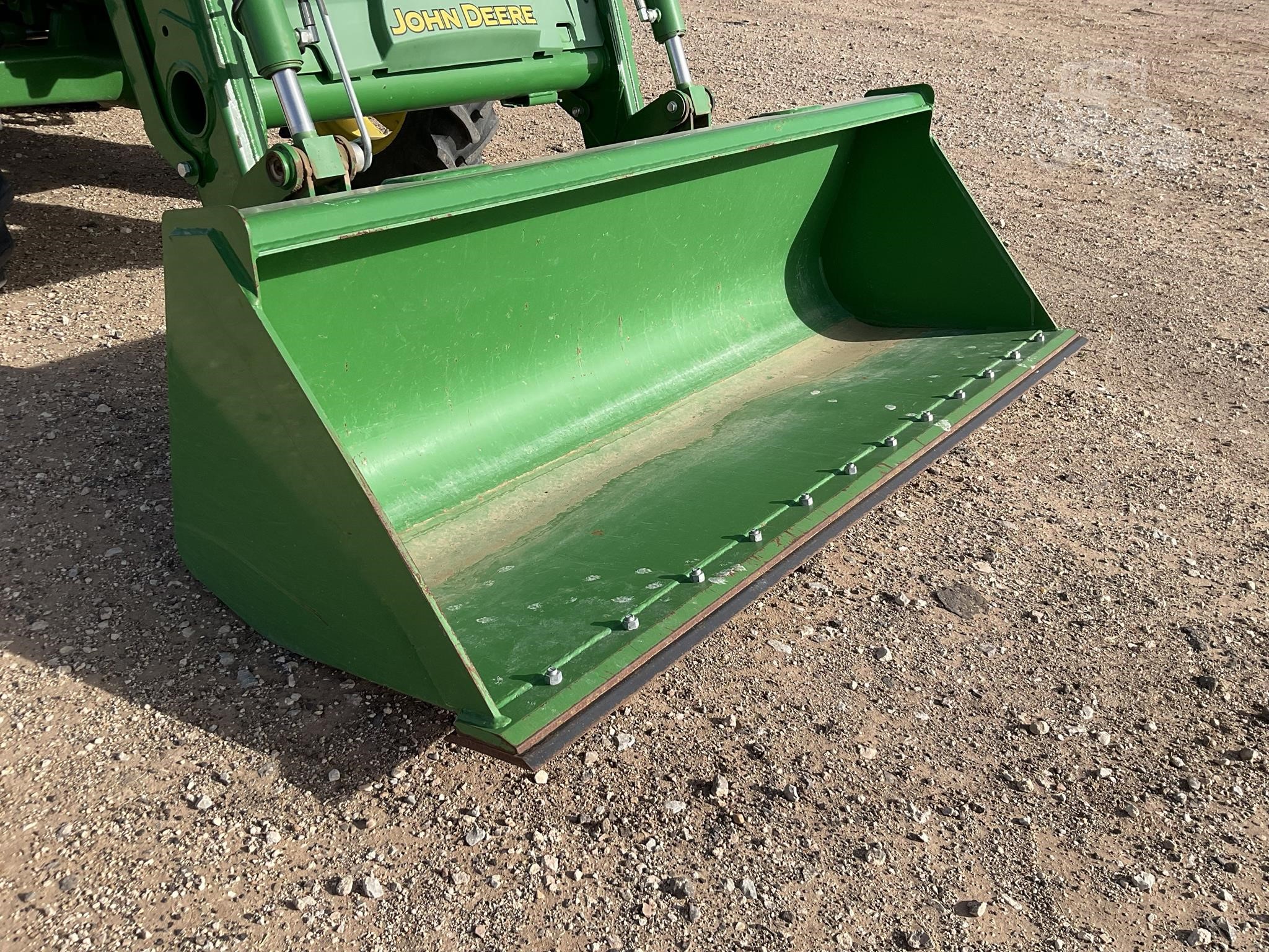 2017 John Deere 5075E