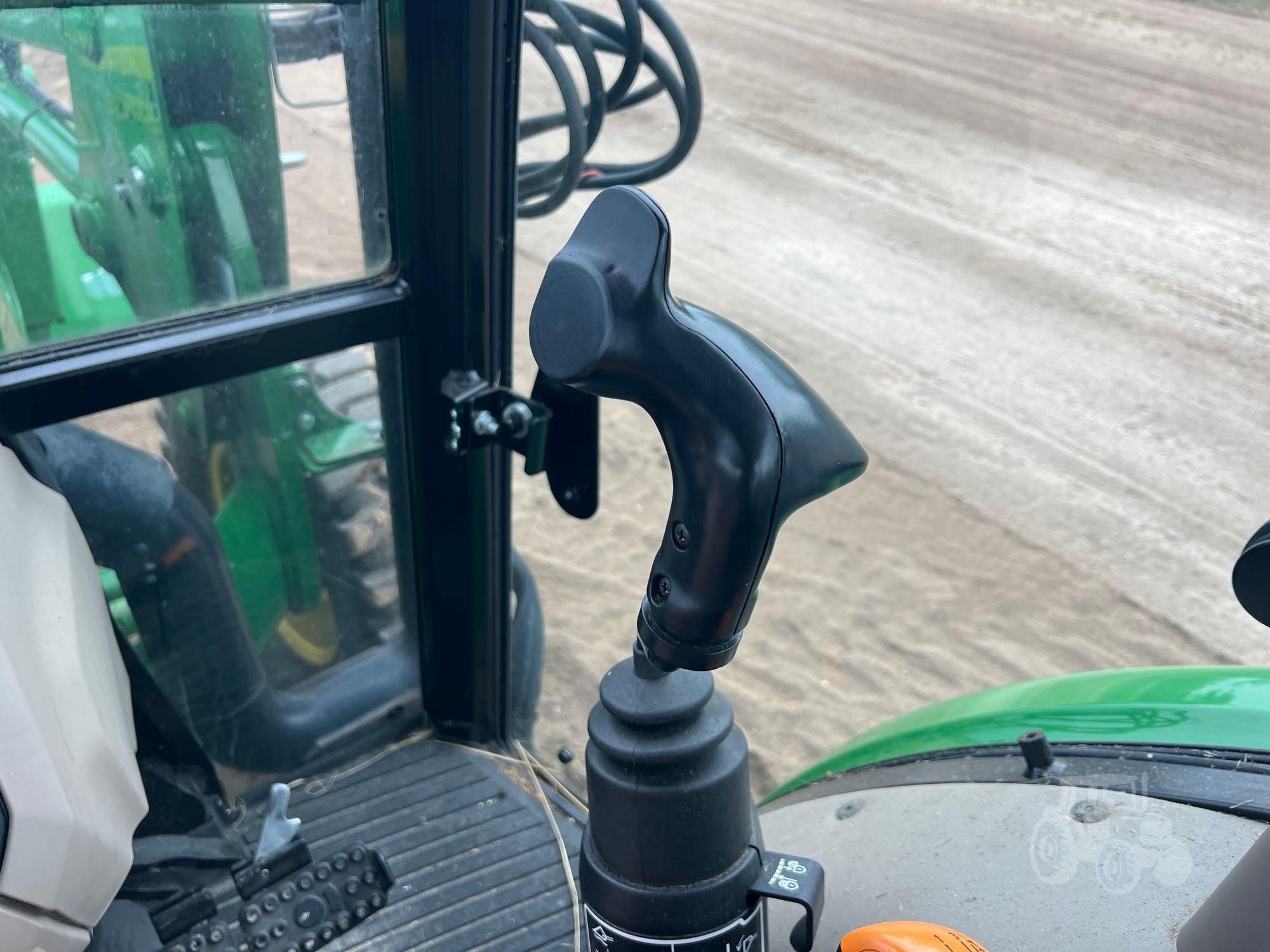 2021 John Deere 5075E