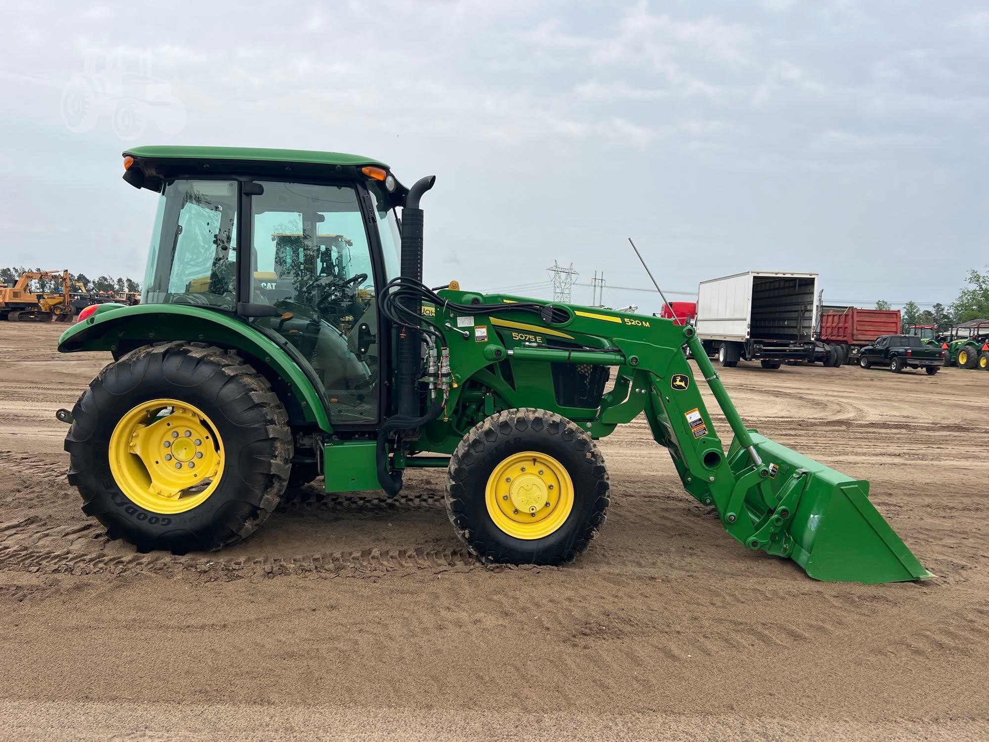 2021 John Deere 5075E