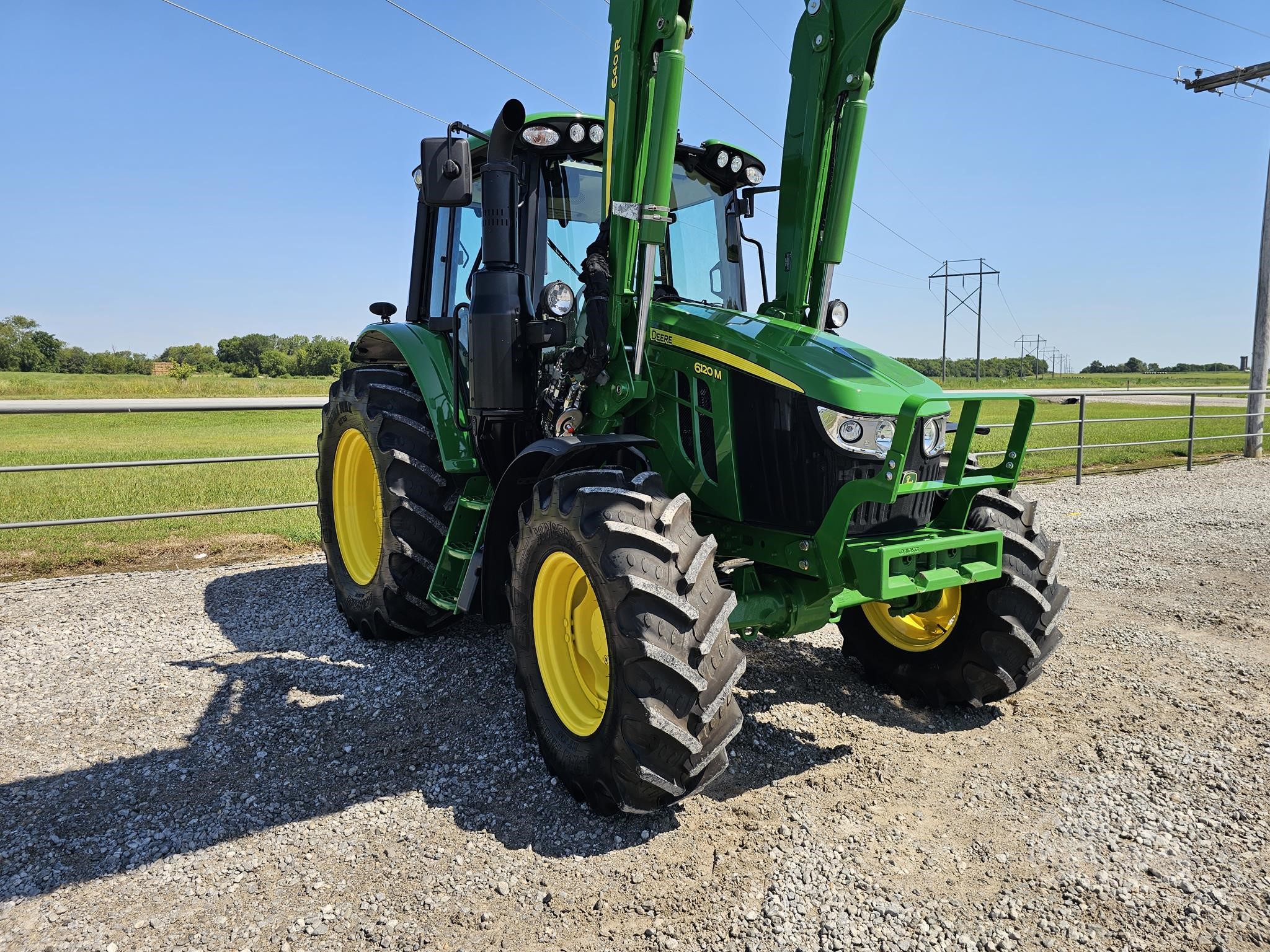 2023 John Deere 6120M