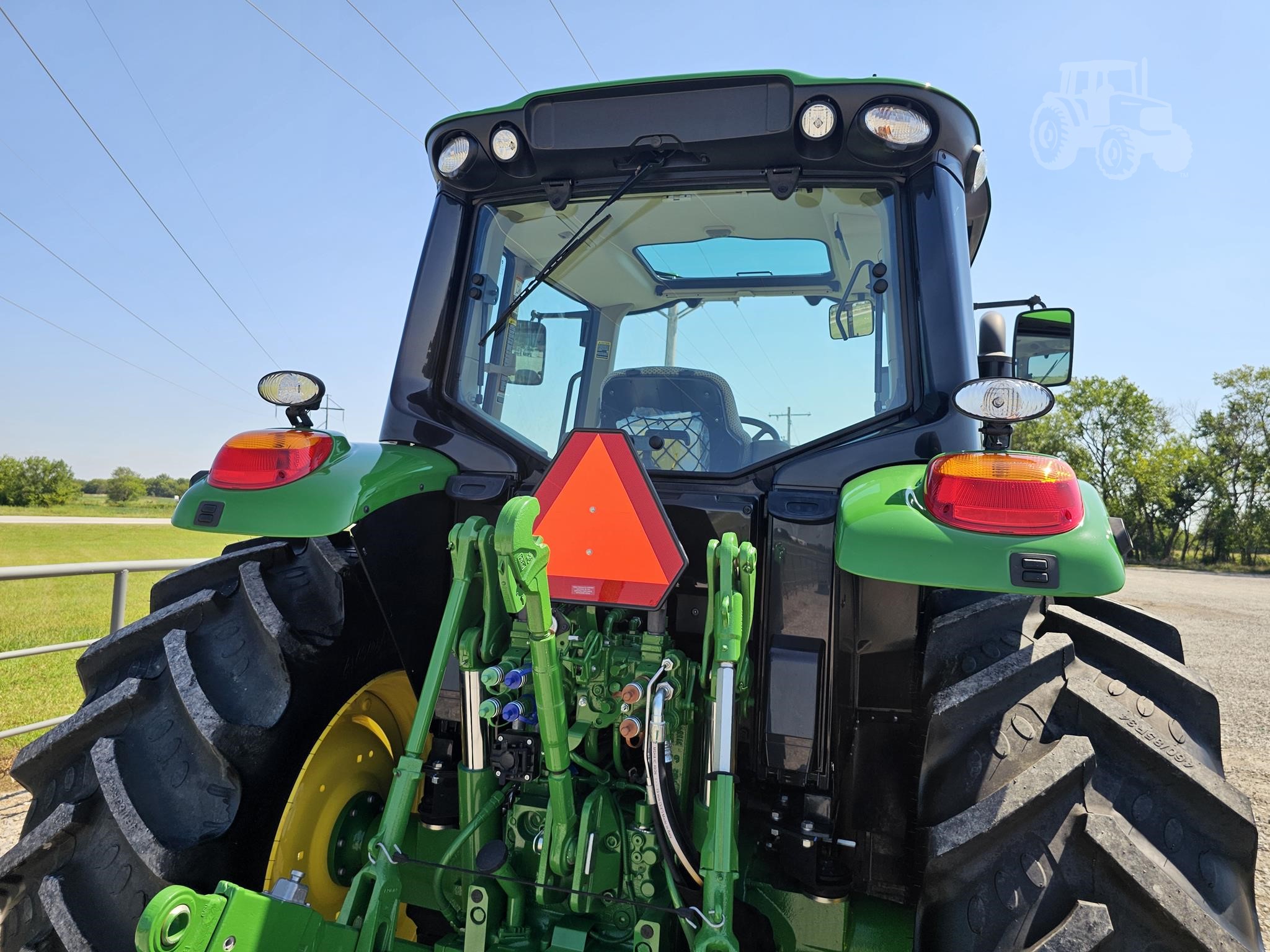 2023 John Deere 6120M