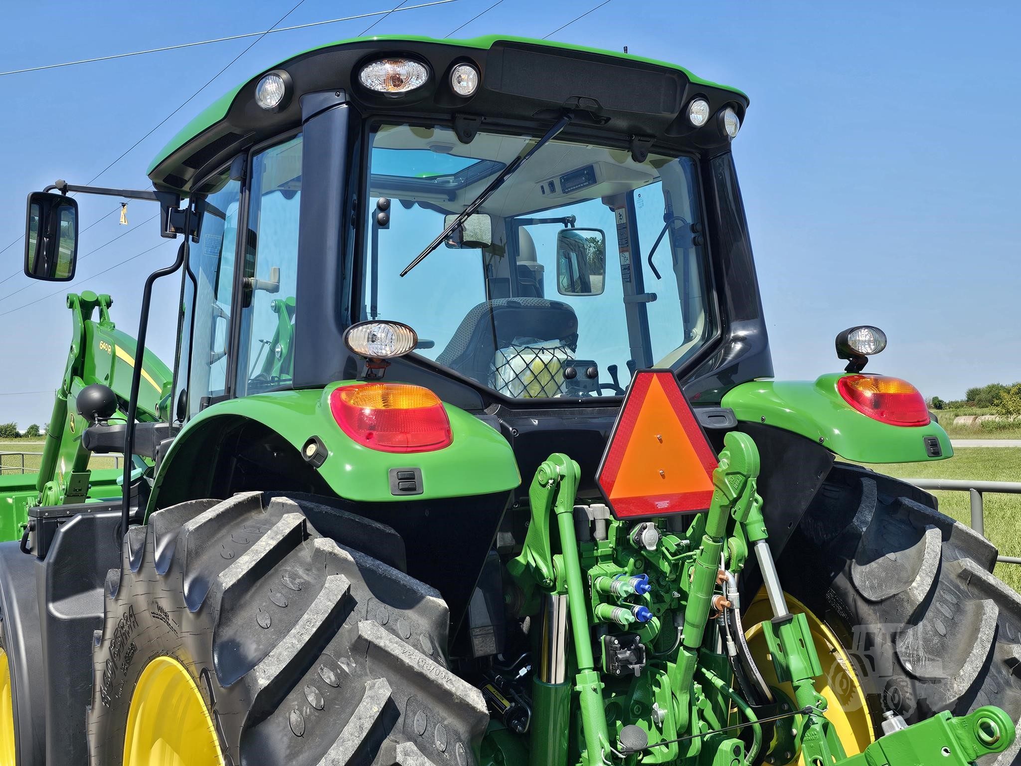 2023 John Deere 6120M