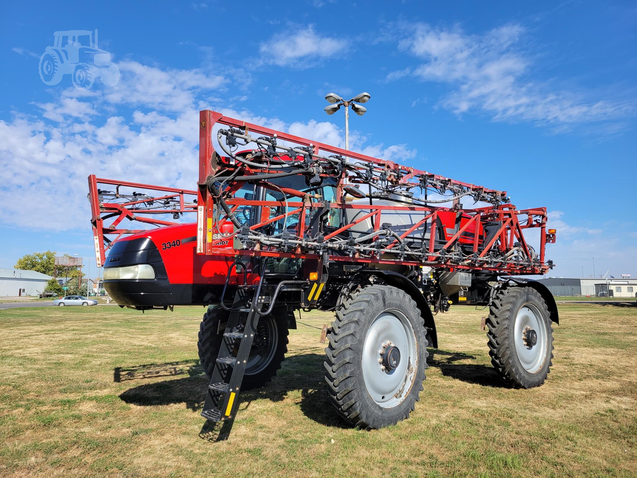 2019 Case IH 2019 Case IH Patriot 3340 alt